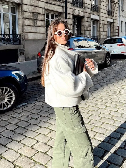 Chic V-neck Woolen Coat for women